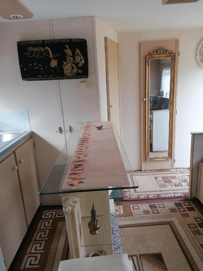 Готель Mobilheim In Alttrebbin Neutrebbin Екстер'єр фото